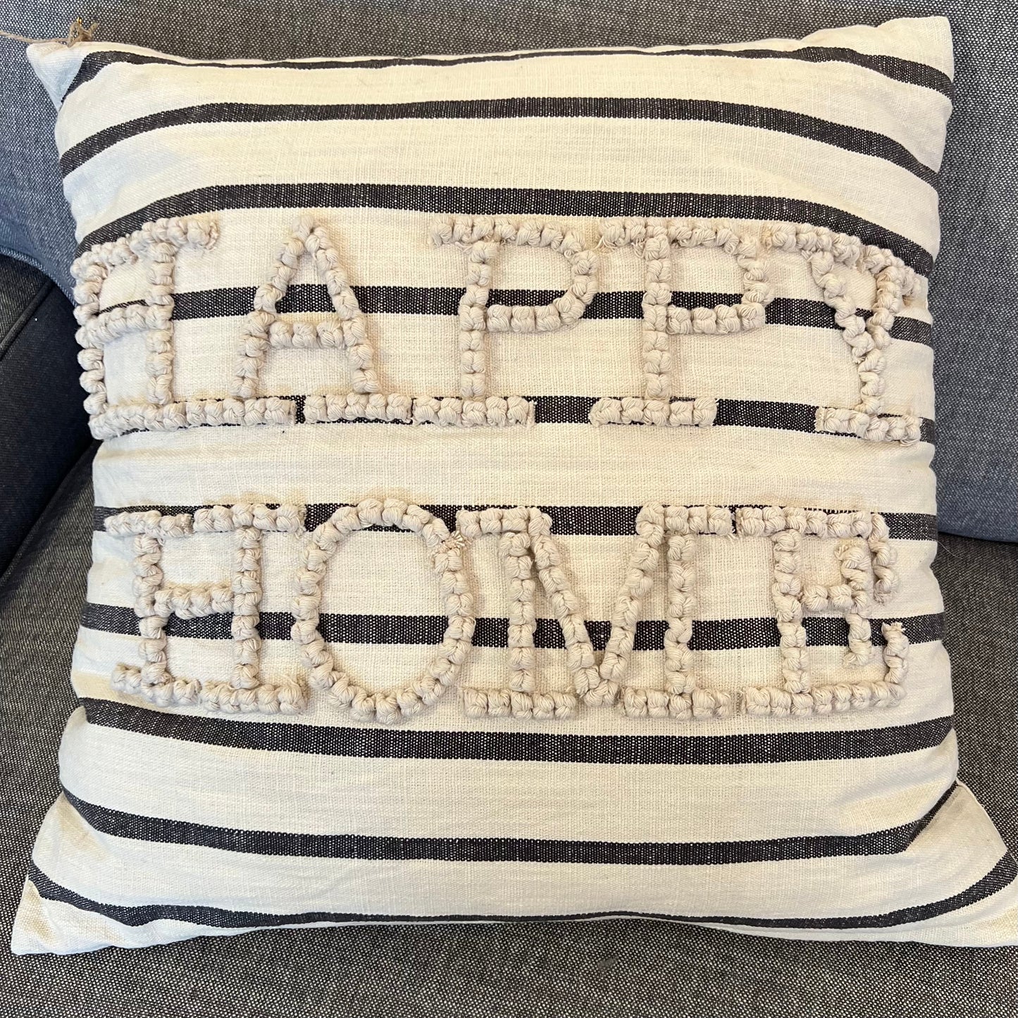 Chunky Knot Happy Pillow