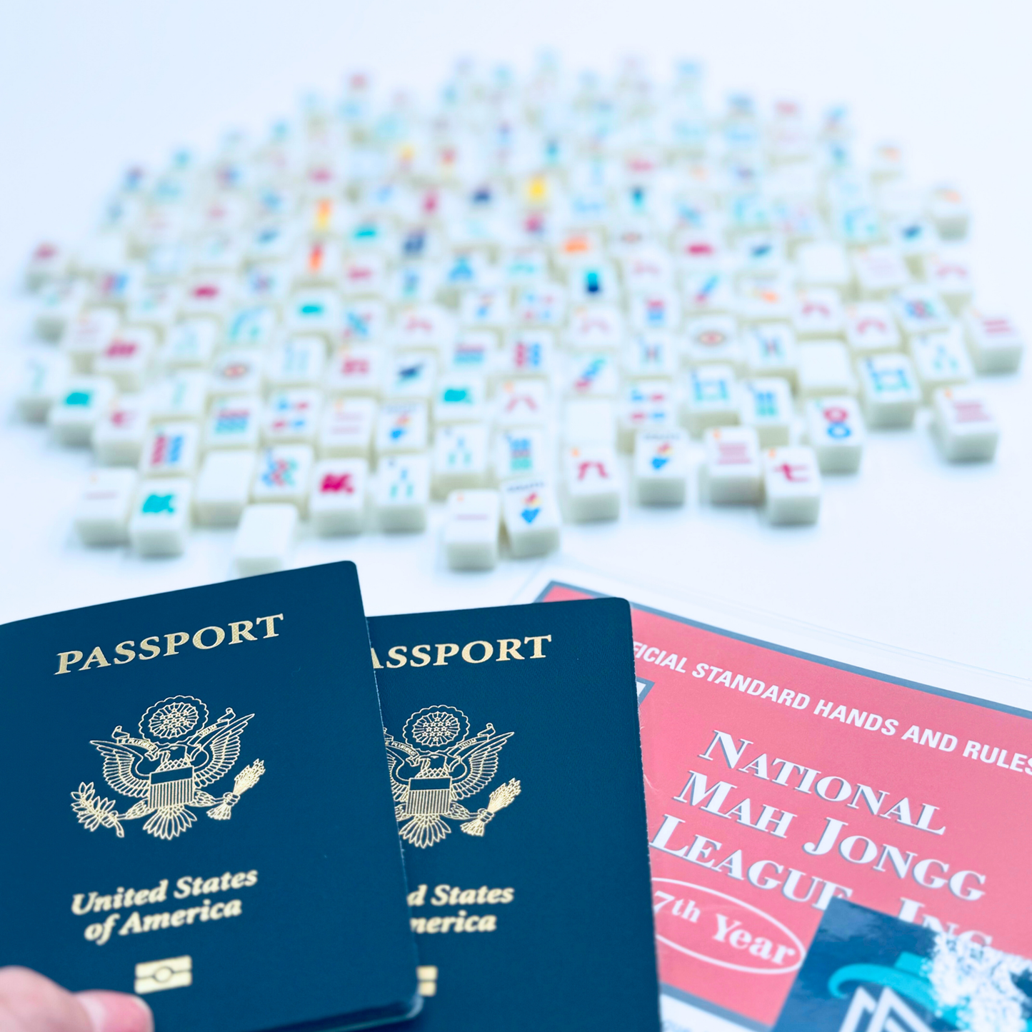 MINI TRAVEL MAHJONG | White