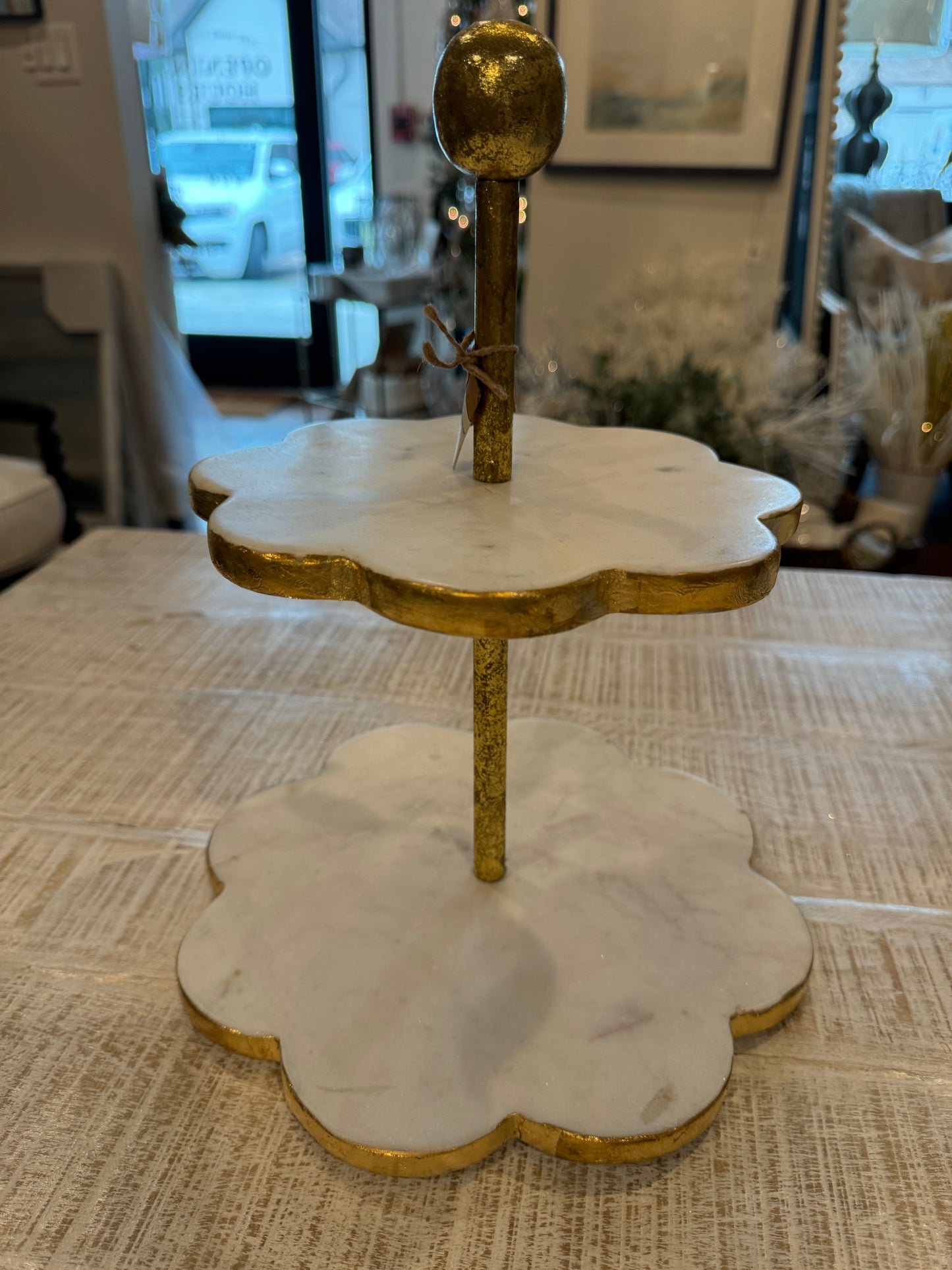 Gold Edge Scallop Tiered Server