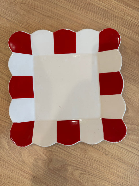 Scalloped Square Platter White/Red