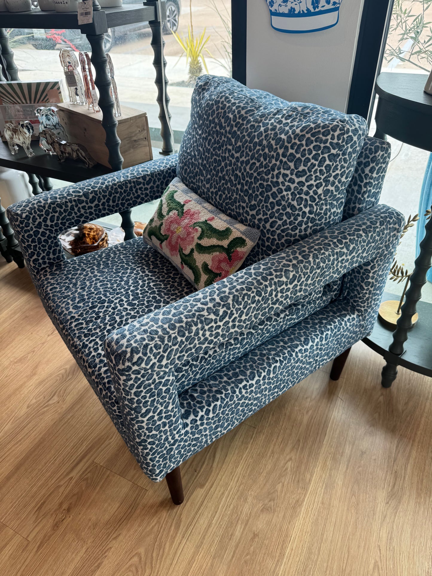 Olaf Accent Chair