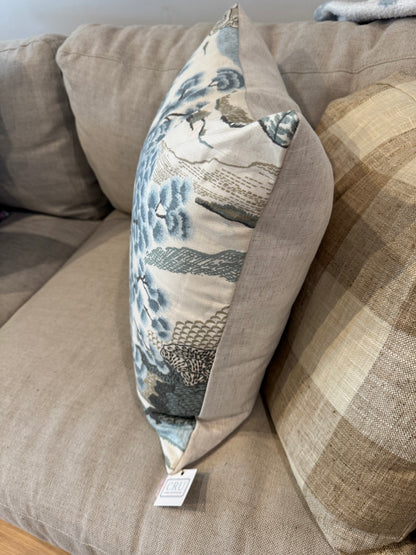 Daintree Pillow 22x22